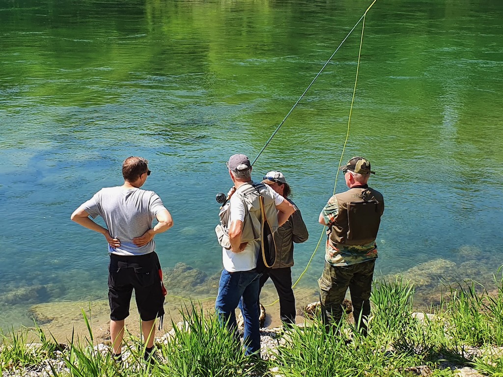 ab112507-73bf-48d8-aa07-00a88739d9e7